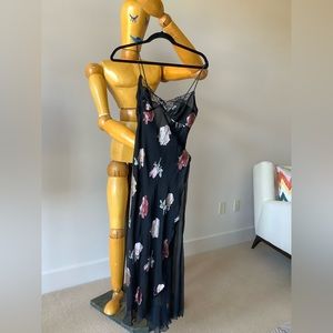 Silk lingerie w spaghetti straps & ties.